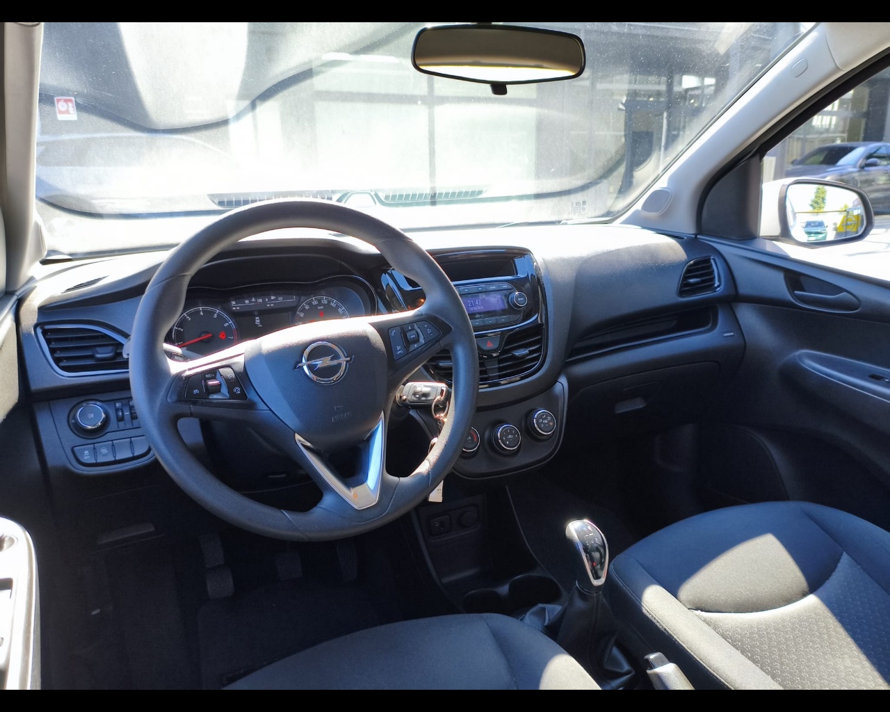 Foto OPEL Karl 1.0 N-Joy 75cv