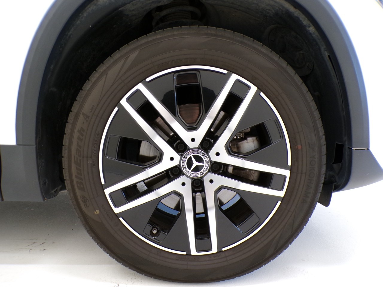 Mercedes GLA GLA 180 D Sport Plus 8G-DCT - 4