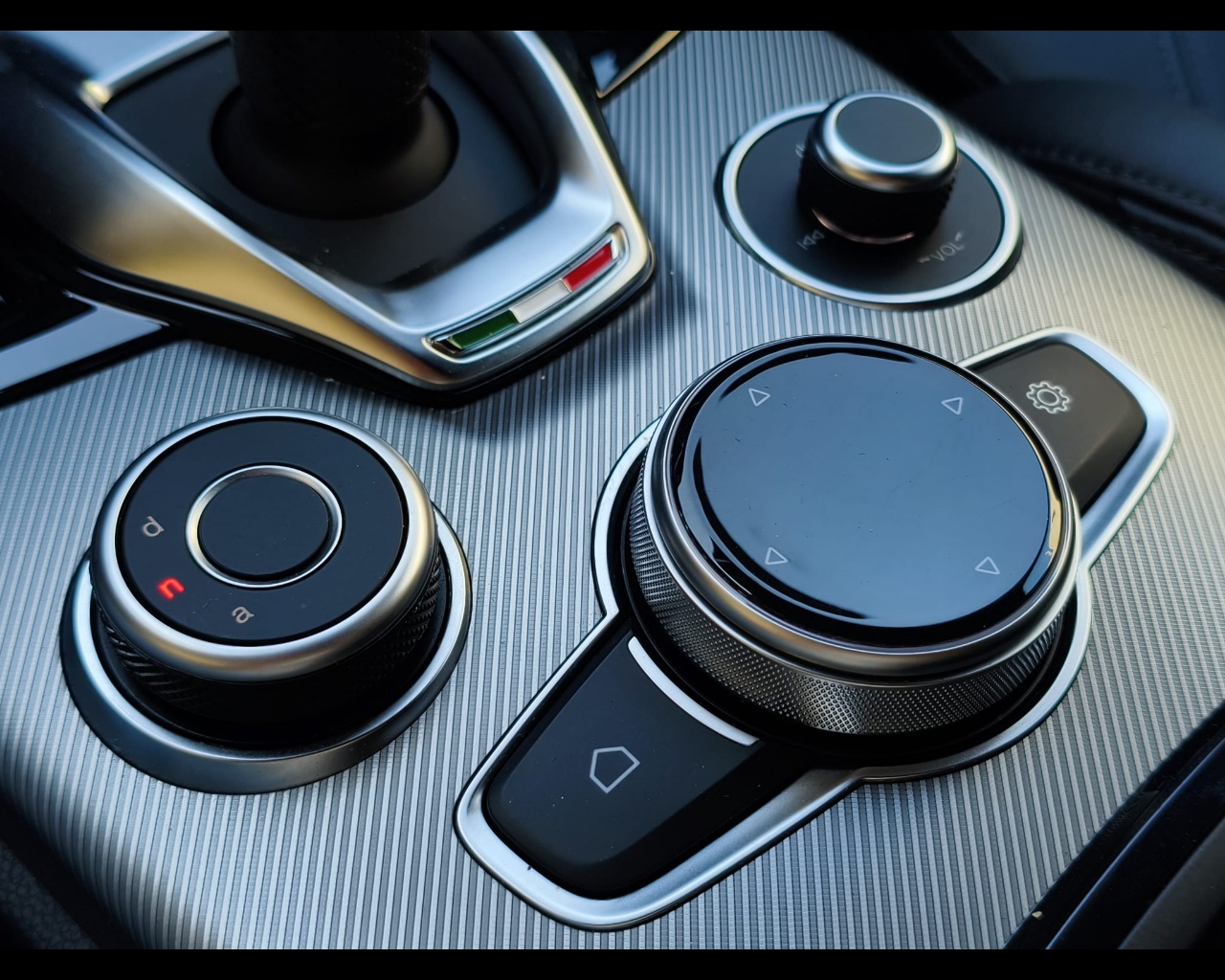 Foto ALFA ROMEO Stelvio 2.2 t Veloce Q4 210cv auto