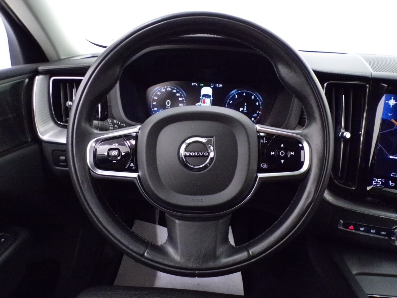 Volvo XC60 XC60 2.0 B4 Inscription automatico - 17