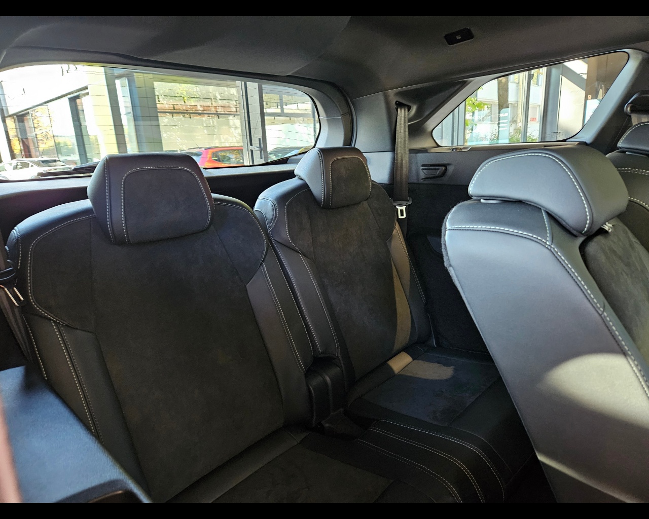 PEUGEOT 5008 Nuovo 5008 Hybrid 136 e-DCS6 GT Ibrido benzina Aziendale - 18