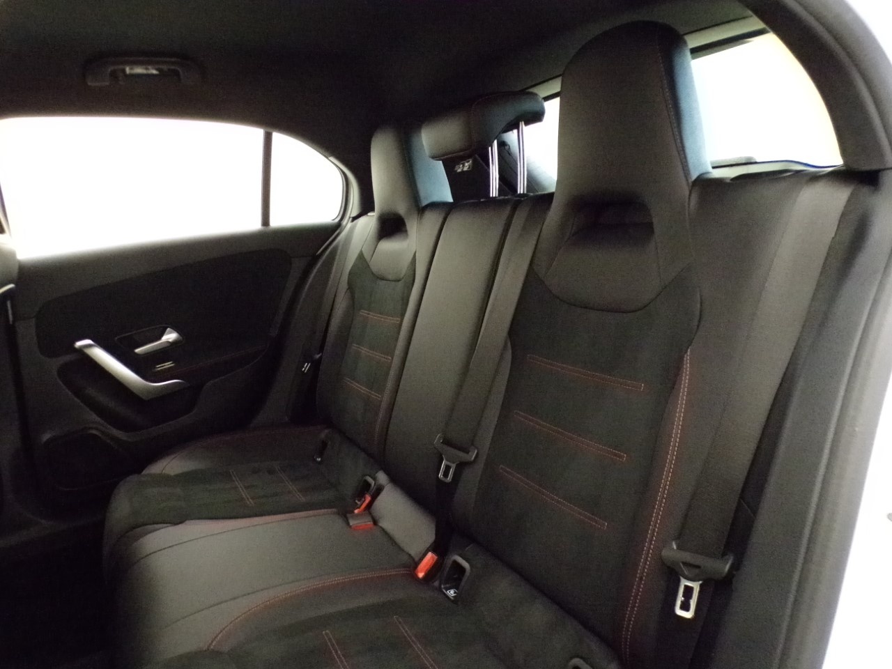 Mercedes Classe A Classe A 180 D Premium 7G-DCT - 13
