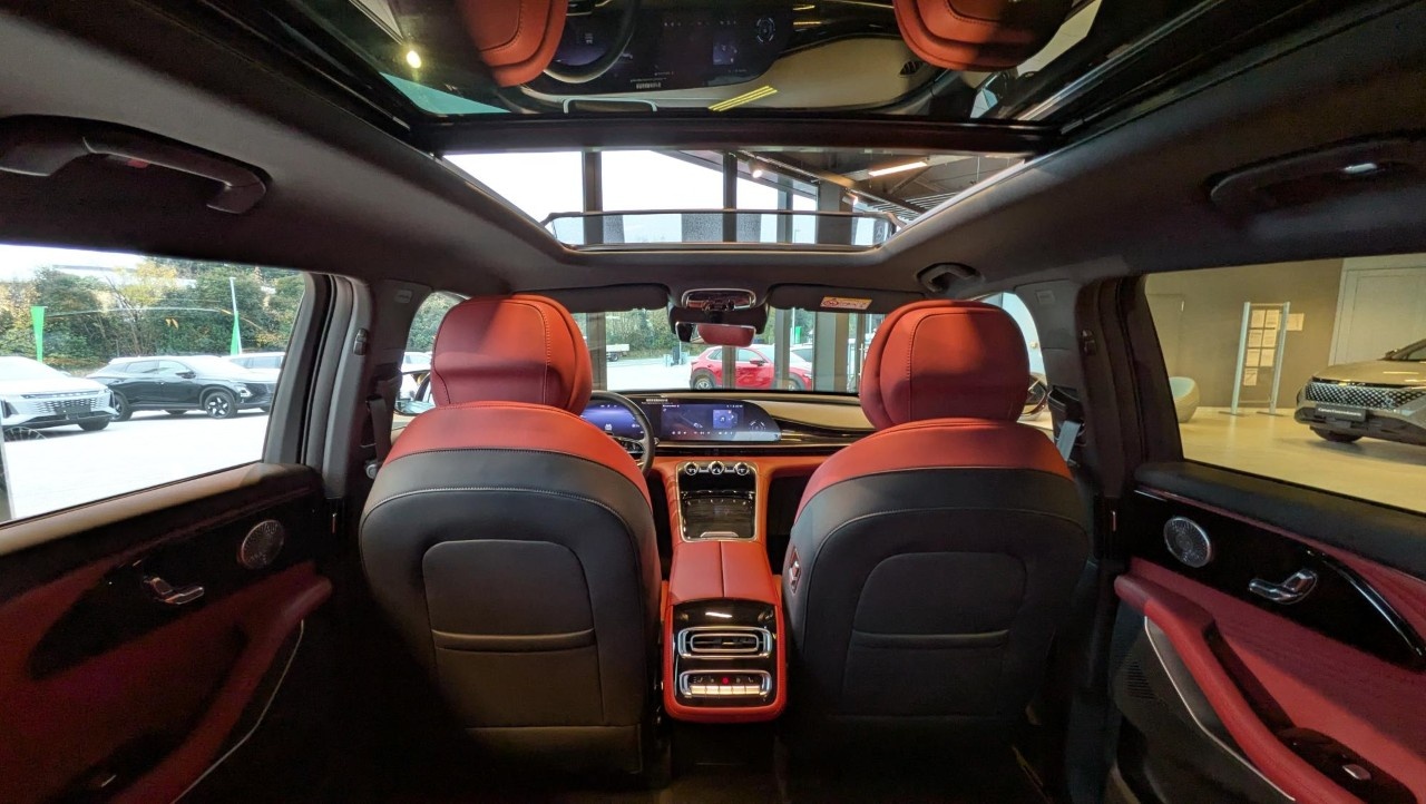 Omoda OMODA 9 9 - SHS-P 1.5TGDI - Trazione AWD - Premium - 10