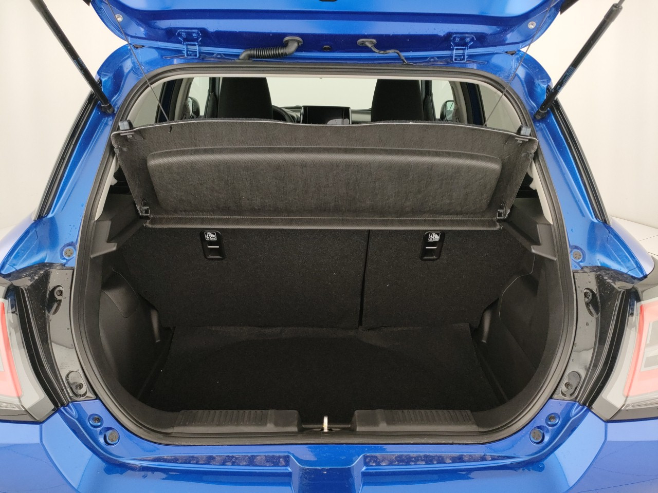 Suzuki Swift Nuovo Ibrido benzina Swift Porto Mantovano
