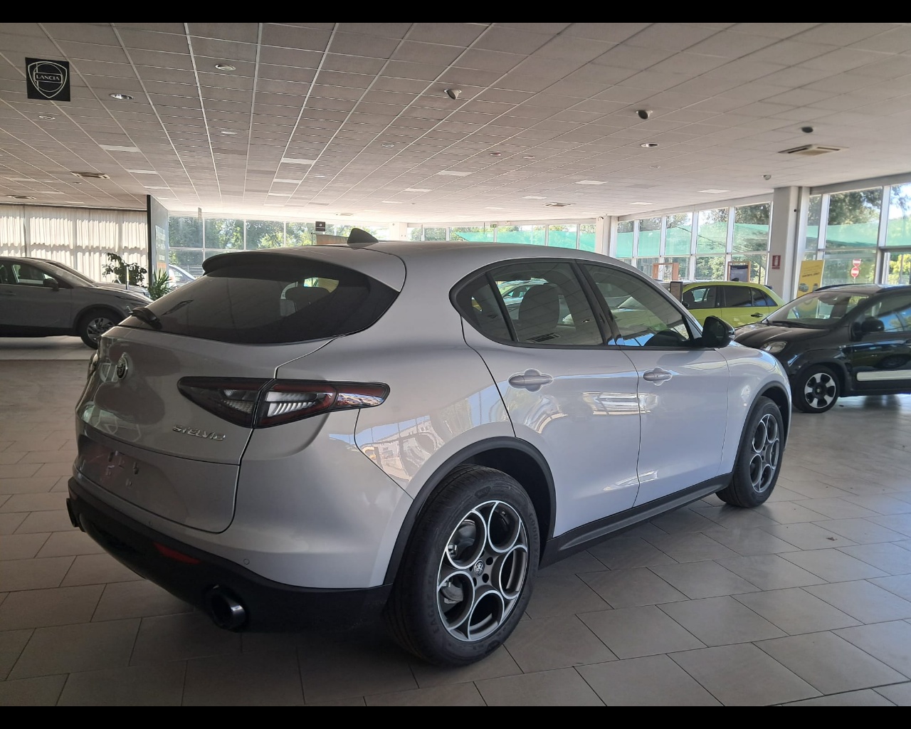 Foto ALFA ROMEO Stelvio Diesel 160cv Sprint