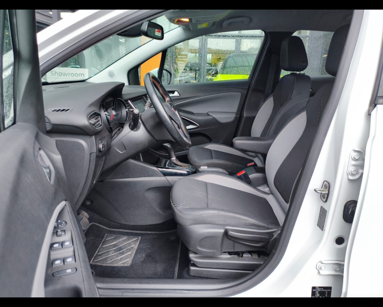 Foto OPEL Crossland X 1.5 ecotec Innovation s&s 120cv auto