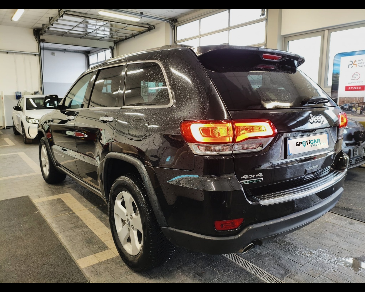Foto JEEP Grand Cherokee 3.0 crd (mjt II) V6 Limited 250cv auto