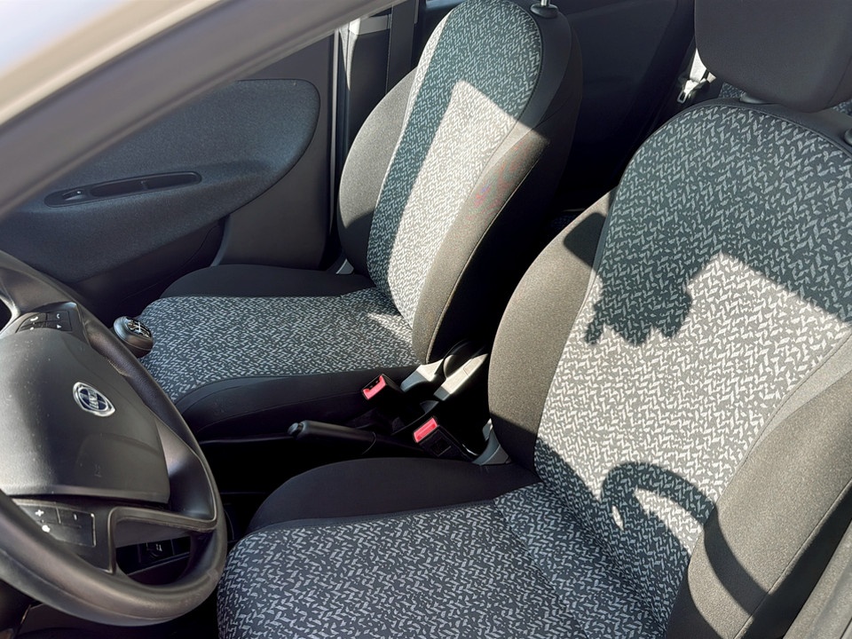 LANCIA Ypsilon 1.0 firefly hybrid Silver s&s 70cv Ibrida usato - 6