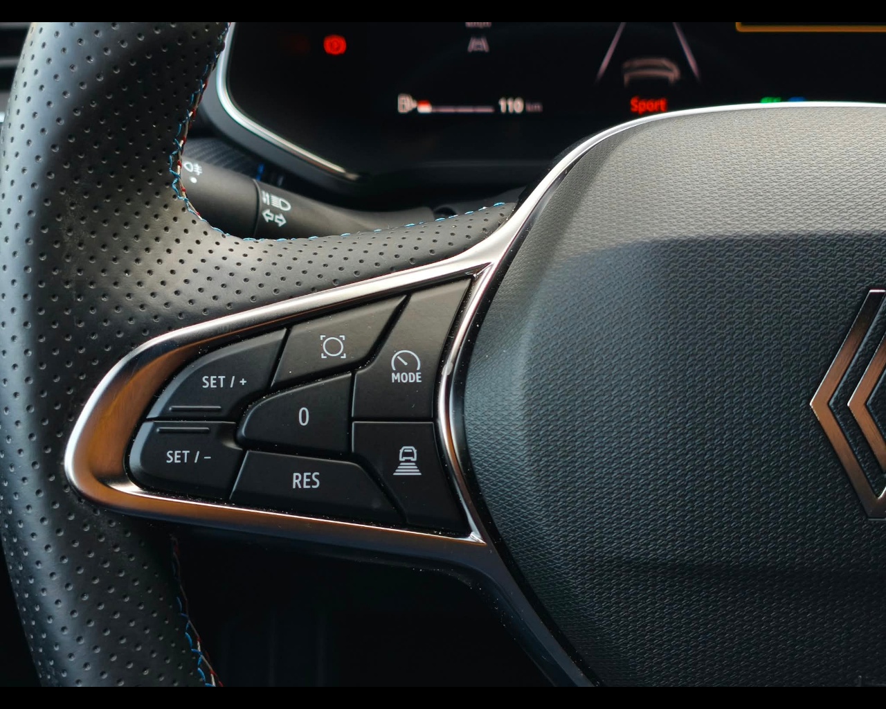 Foto RENAULT Captur 1.8 full hybrid E-Tech Esprit Alpine 160cv auto