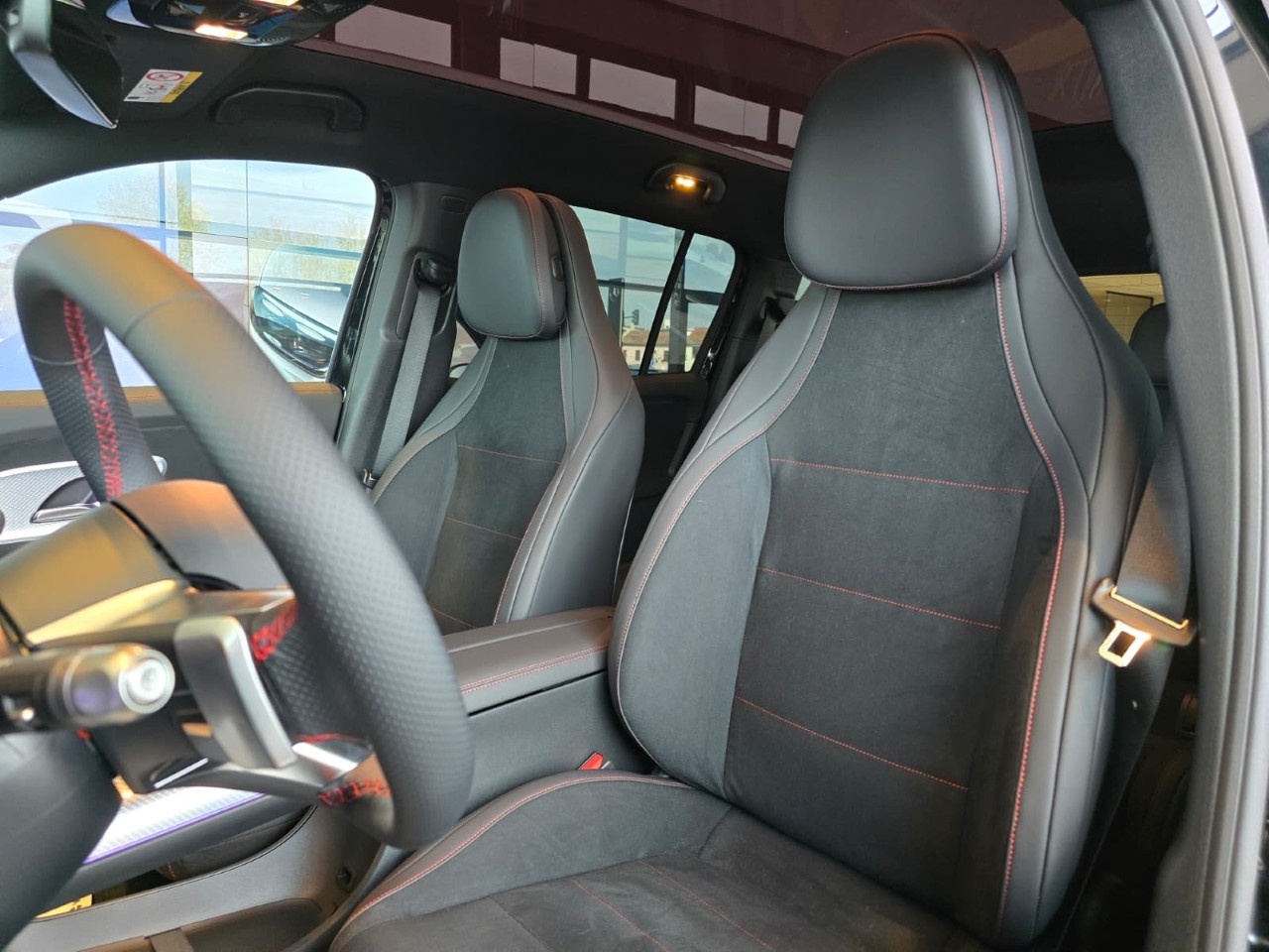 Mercedes GLB Elettrica GLB 350 4MATIC con tecnologia EQ Advanced Plus - 8