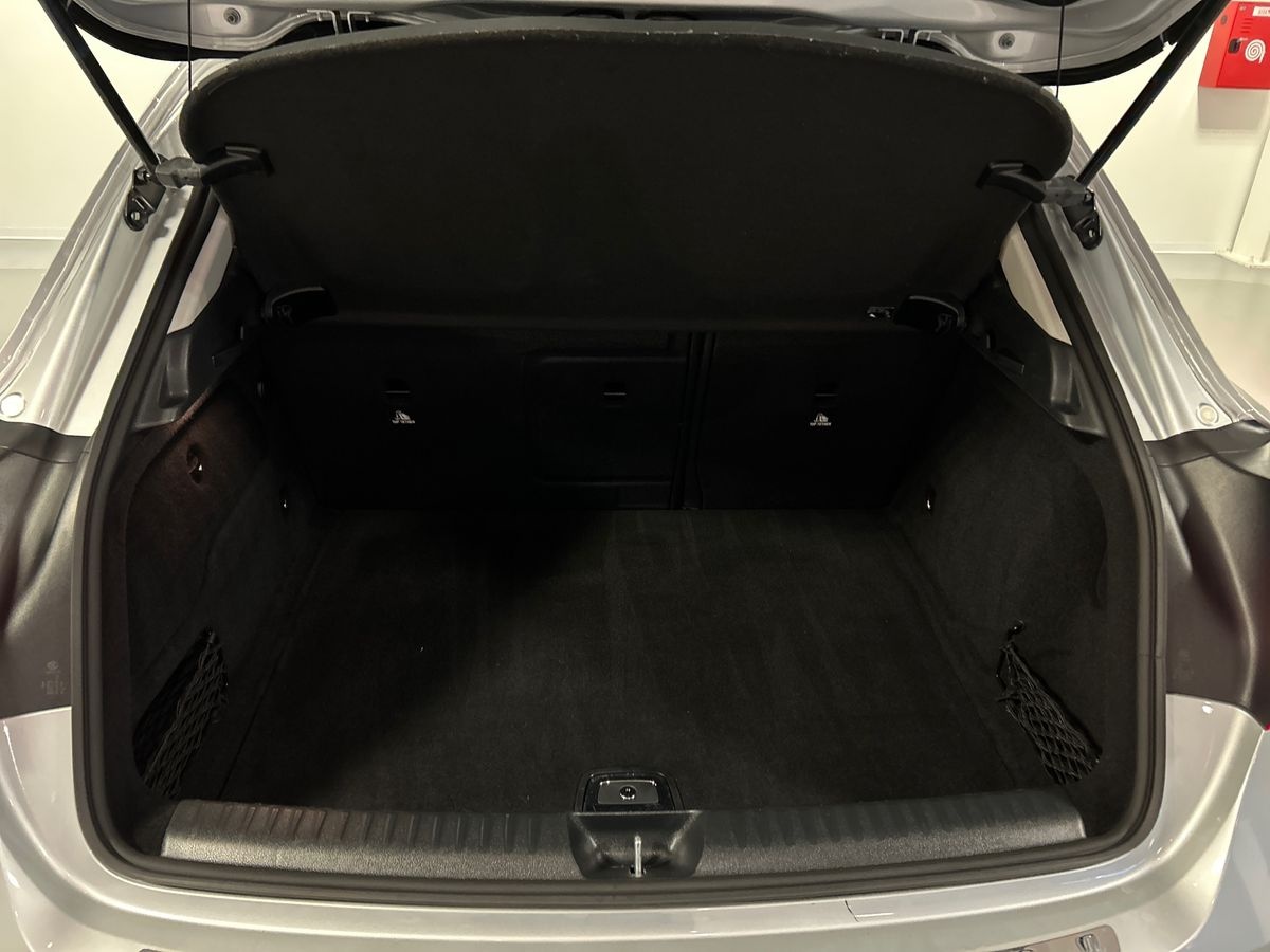 Mercedes GLA GLA 200 D Sport 7G-DCT - 8