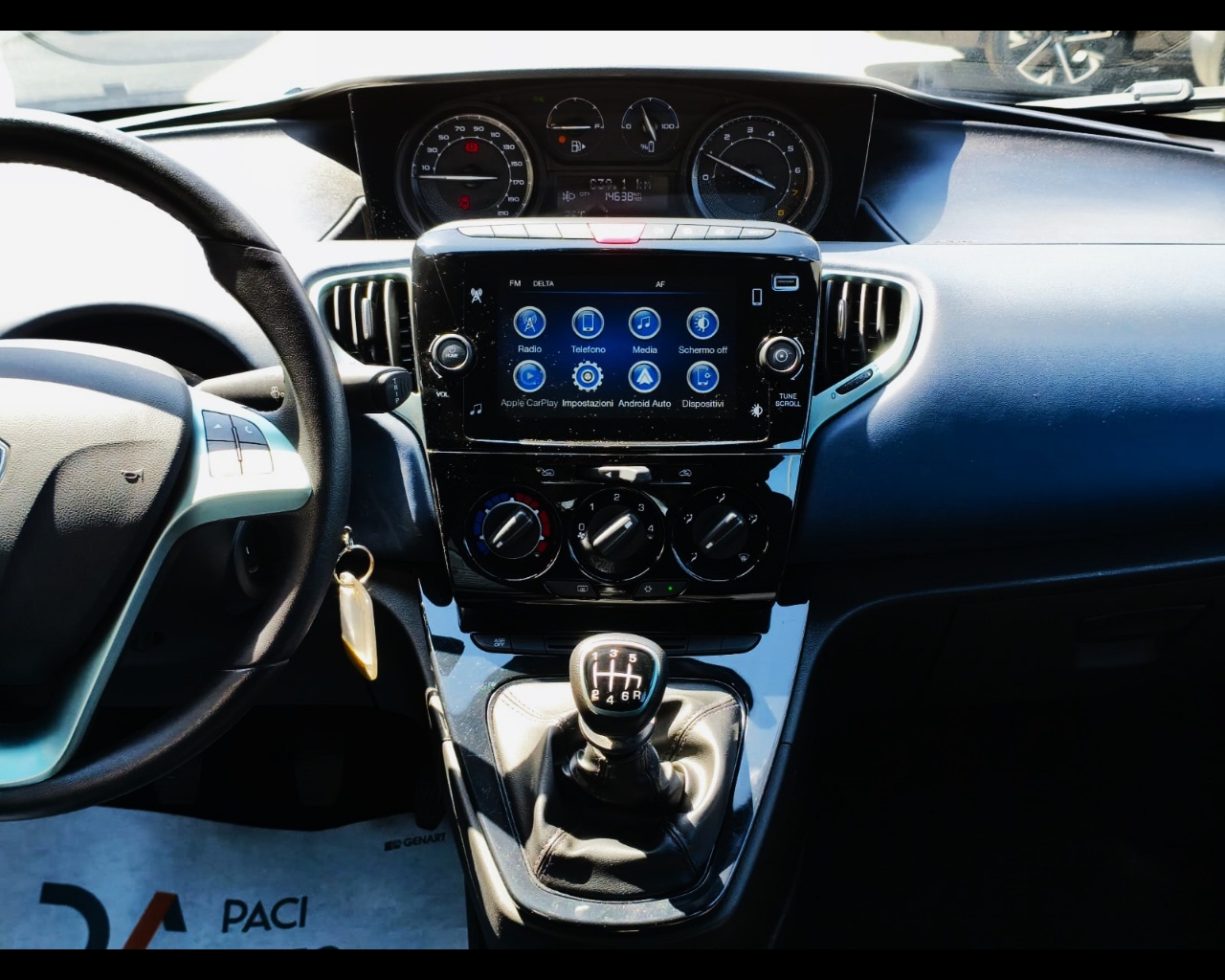 Foto LANCIA Ypsilon 1.0 firefly hybrid Platino s&s 70cv