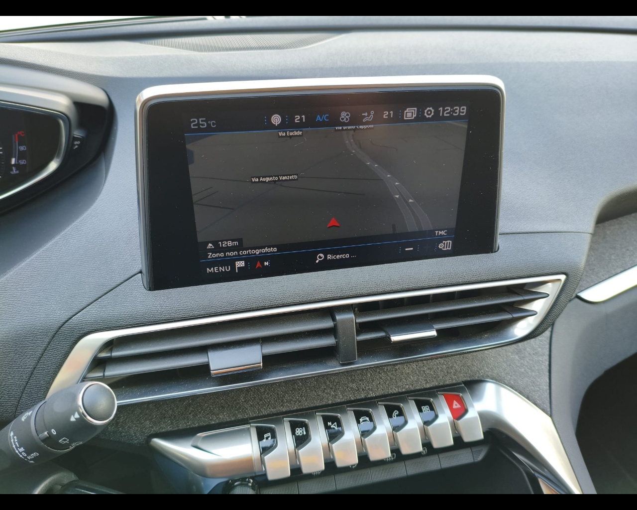 Foto PEUGEOT 3008 1.2 puretech t Allure s&s 130cv 