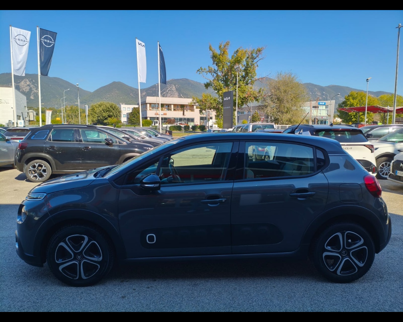 Foto CITROEN C3 1.6 bluehdi Shine s&s 75cv
