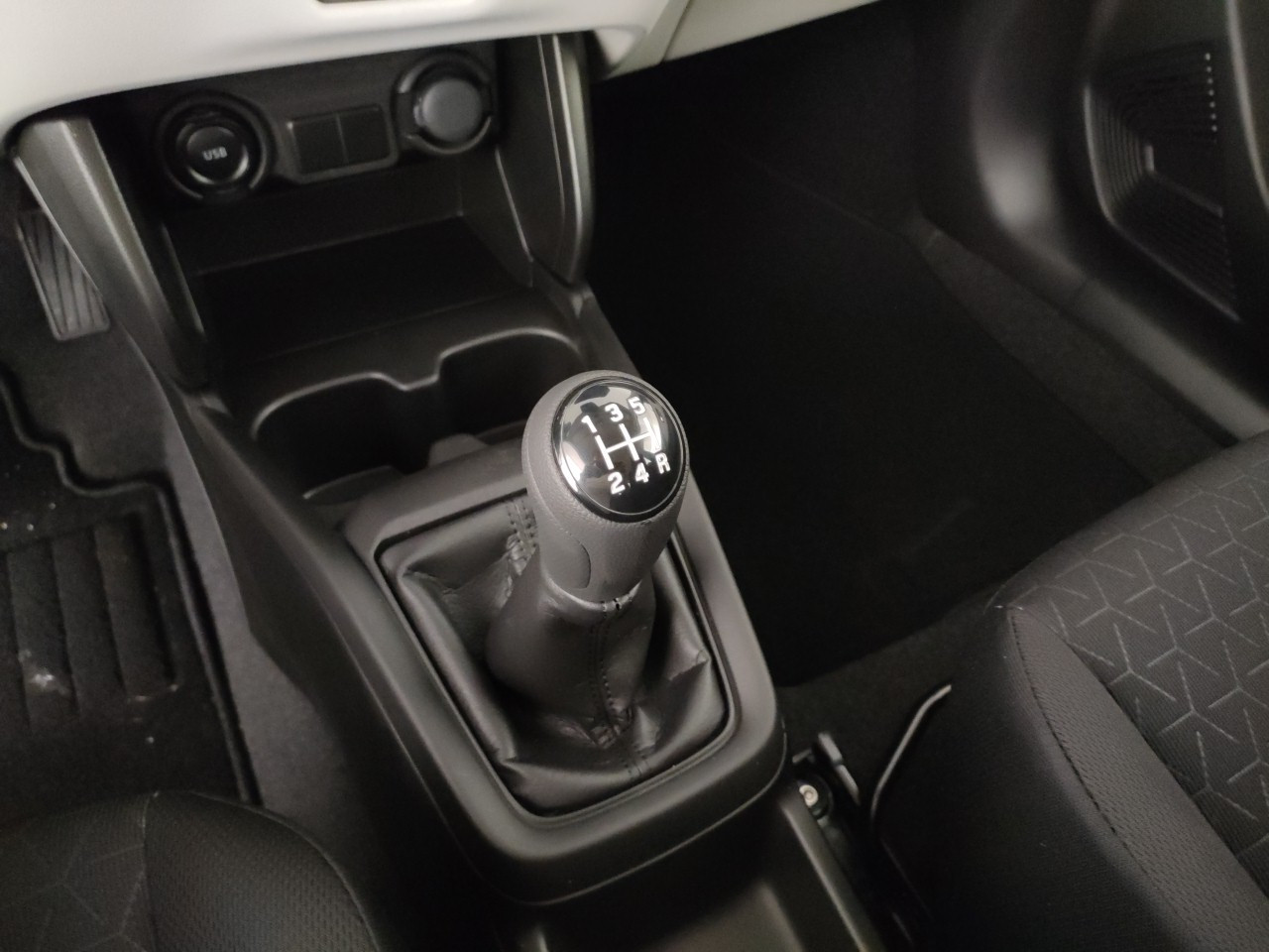 Suzuki Swift Nuovo Ibrido benzina Swift Porto Mantovano