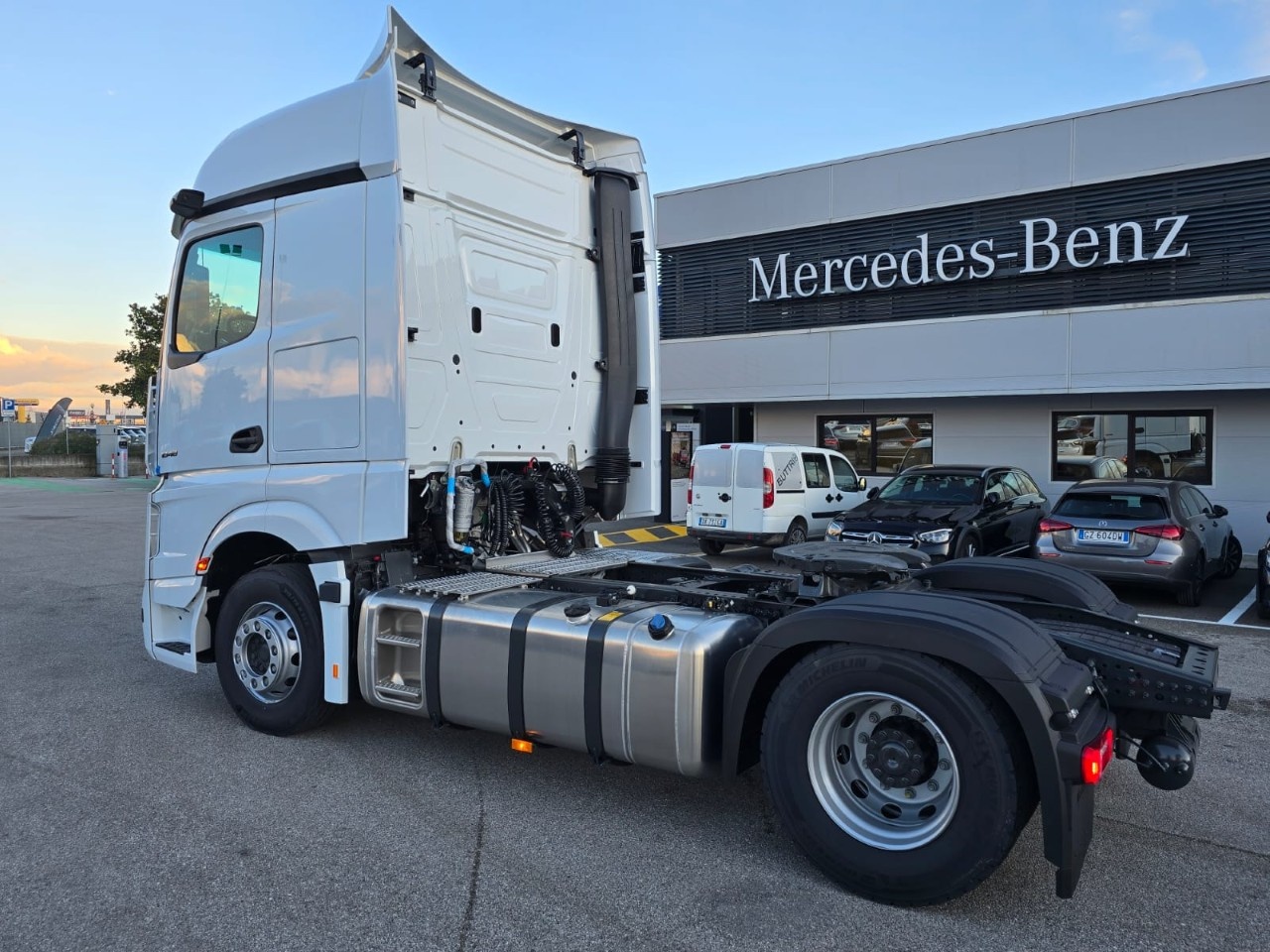 Mercedes Actros New Actros L 1848 LS - 3