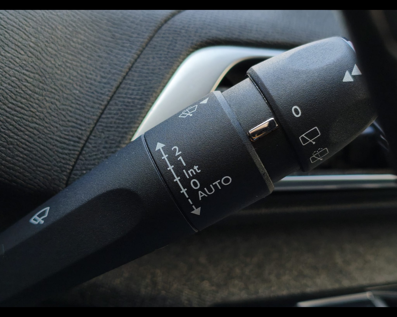 Foto PEUGEOT 3008 1.2 puretech t Allure s&s 130cv 