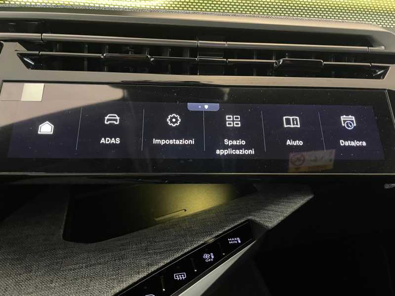 Nuovo 5008 Hybrid 136 E-dcs6 Gt