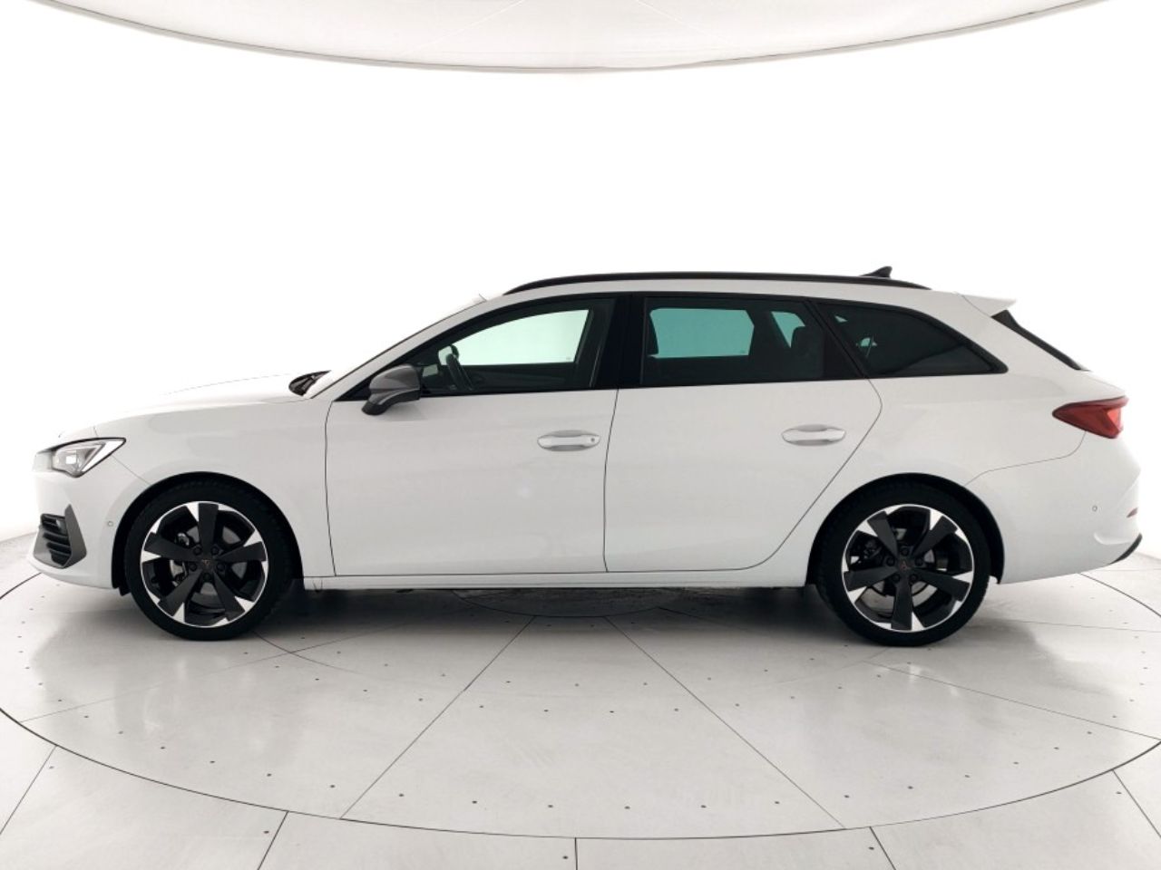 Cupra Leon Sportstourer 2020 Usato 2024 Leon Sportstourer 2020 San Zeno Naviglio