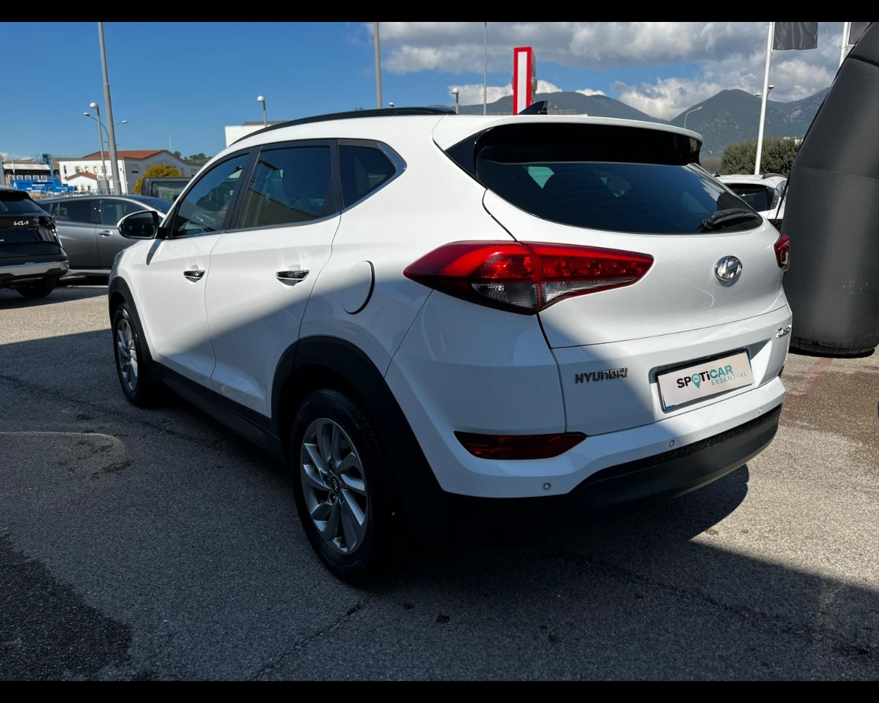 Foto HYUNDAI Tucson 1.7 crdi Xpossible 2wd 141cv dct