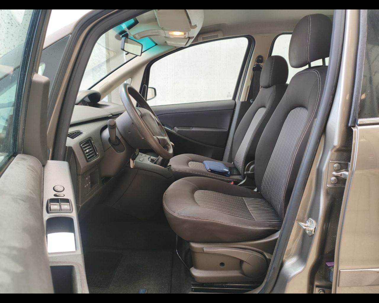 Foto LANCIA Musa 1.3 mjt Diva (argento) 70cv