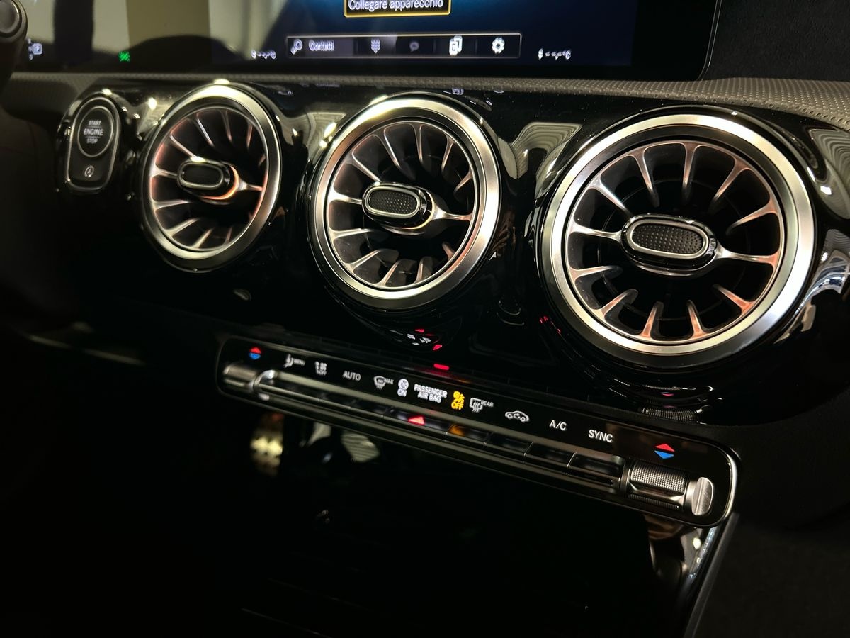 Mercedes Classe A Classe A 200 Premium 7G-DCT - 14