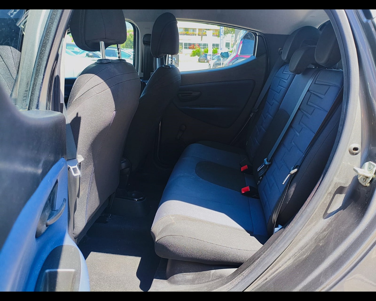 Foto LANCIA Ypsilon 1.0 firefly hybrid Platino s&s 70cv