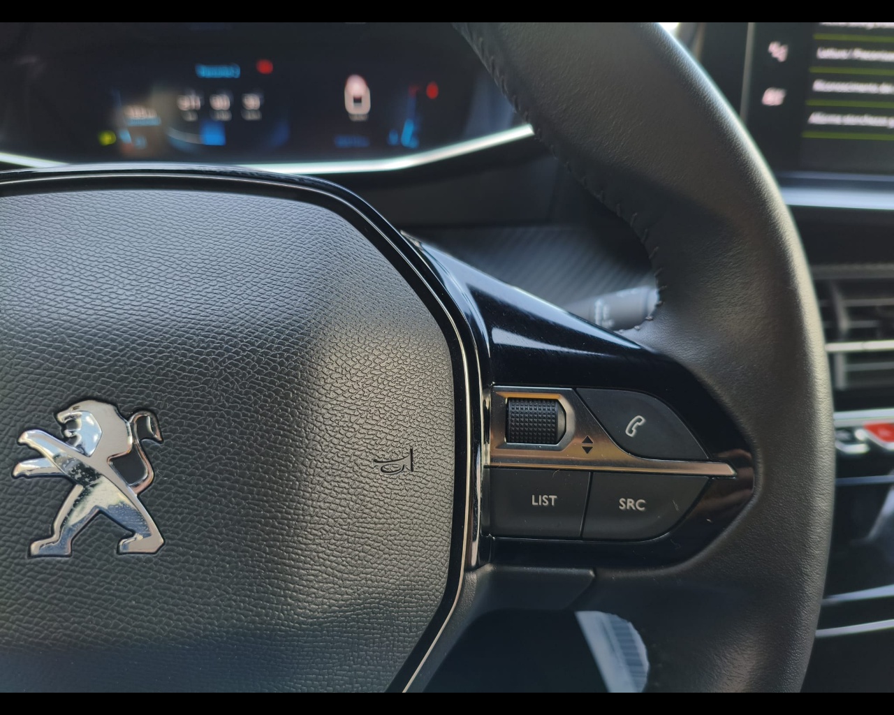 Foto PEUGEOT 2008 1.2 puretech Allure Pack s&s 100cv