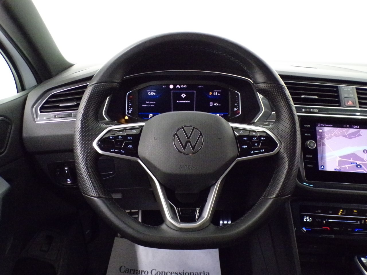 Volkswagen Tiguan Tiguan 2.0 TDI SCR 150cv R-Line DSG - 17