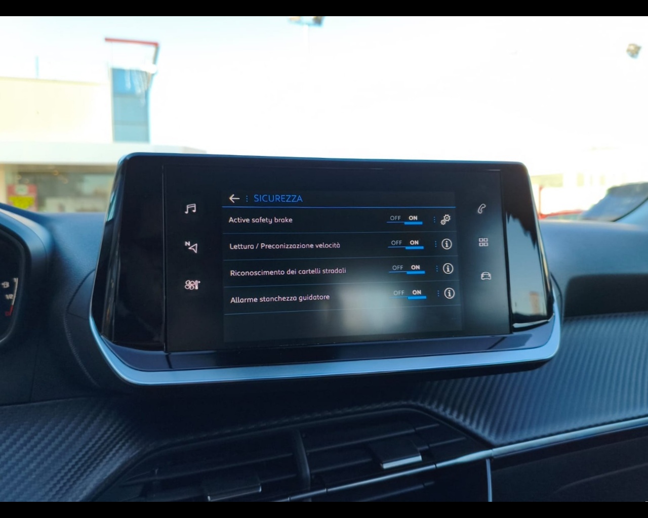 Foto PEUGEOT 2008 1.2 puretech Active Pack s&s 100cv