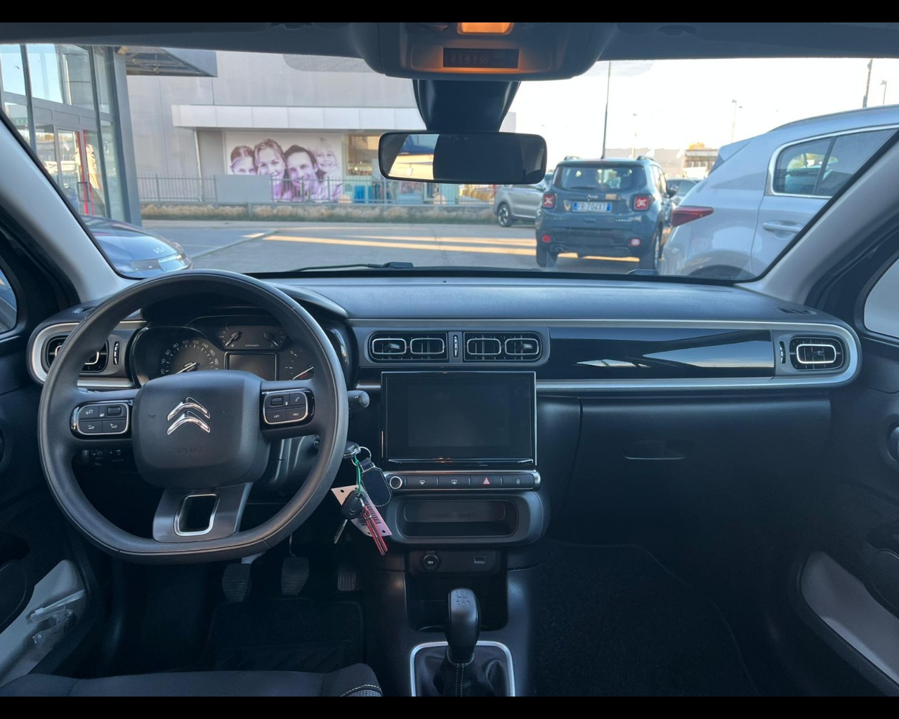 Foto CITROEN C3 1.2 puretech Shine Gpl s&s 83cv neopatentati 