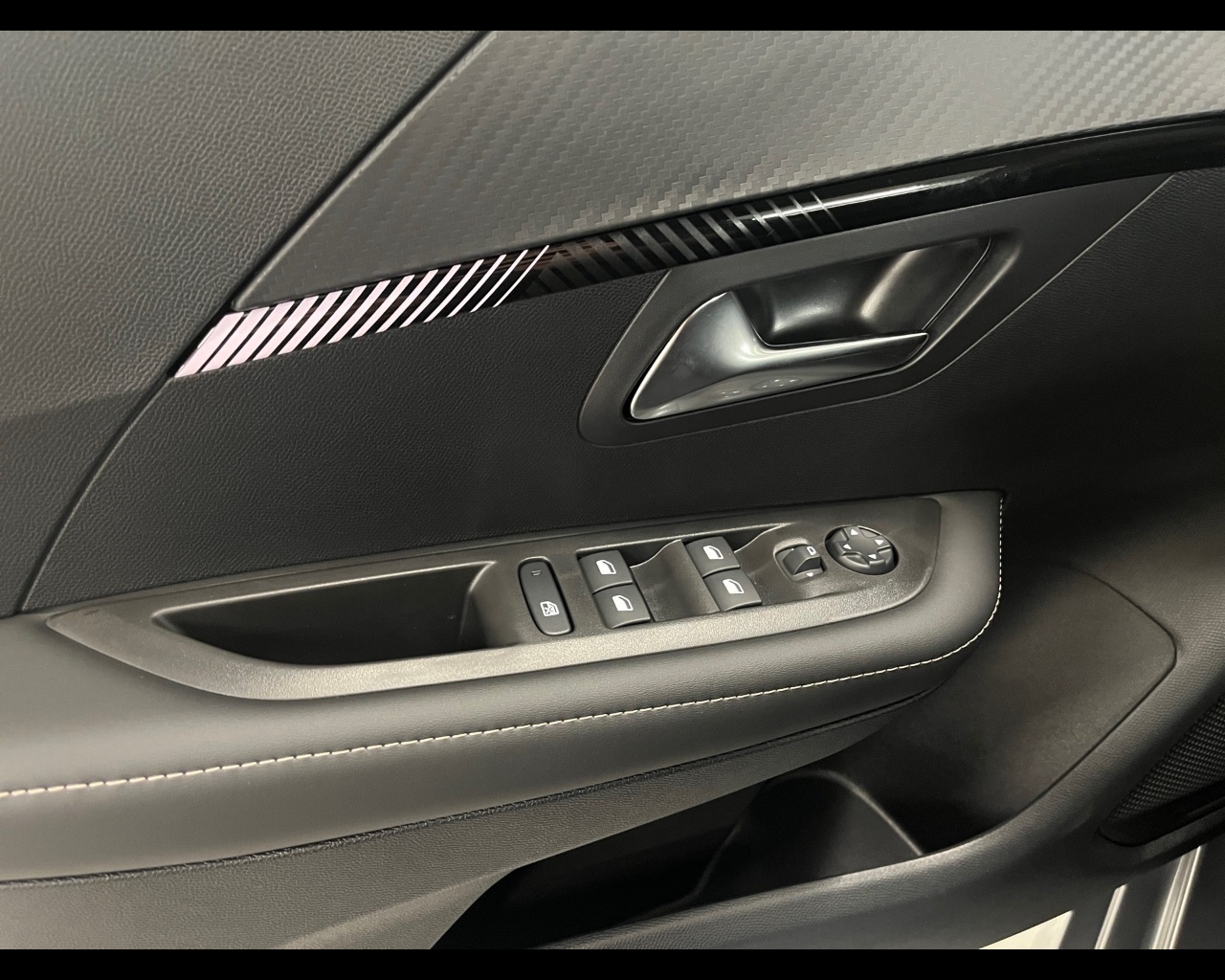 Peugeot 208 Nuovo Benzina 208 Verona
