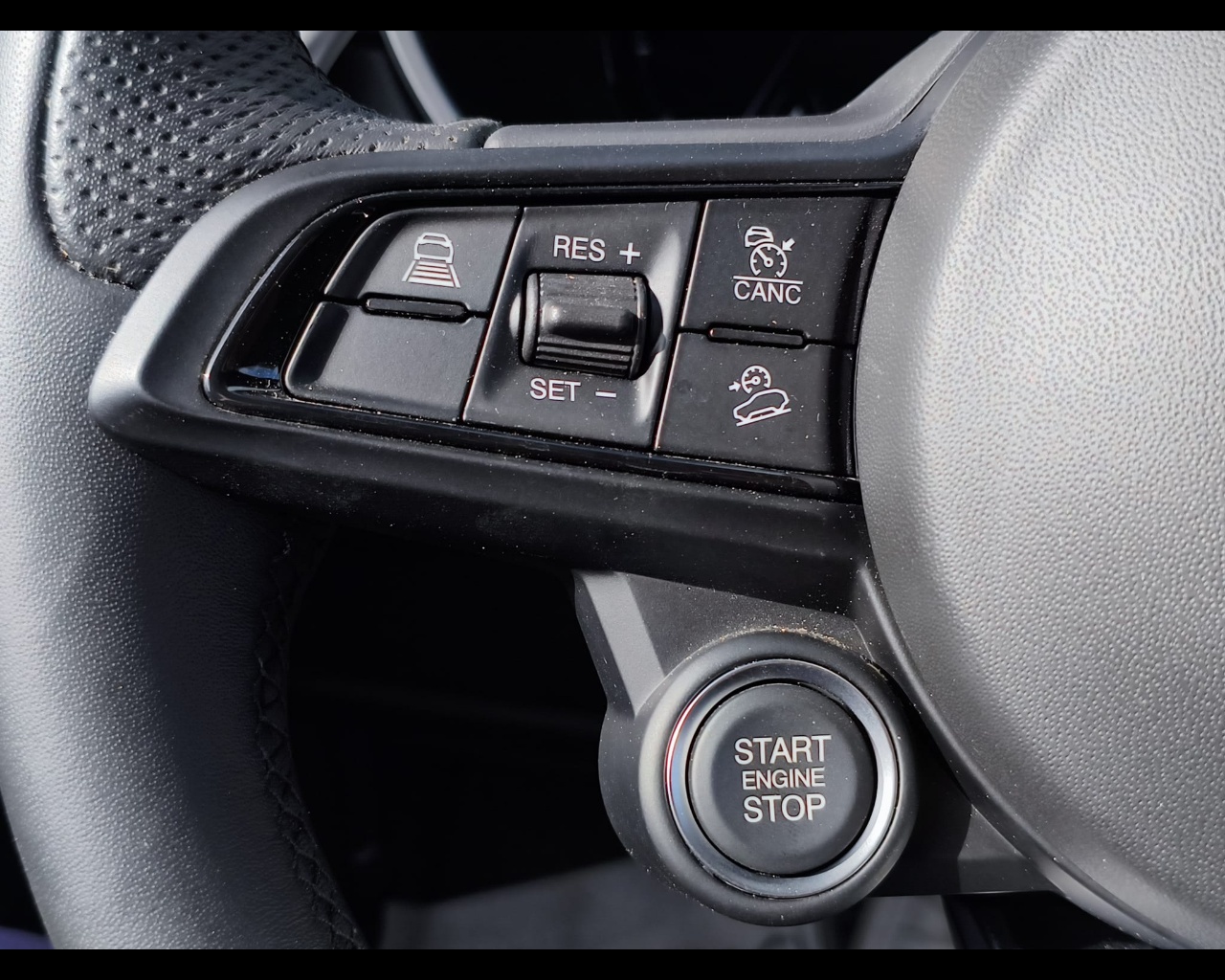 Foto ALFA ROMEO Stelvio 2.2 t Veloce Q4 210cv auto