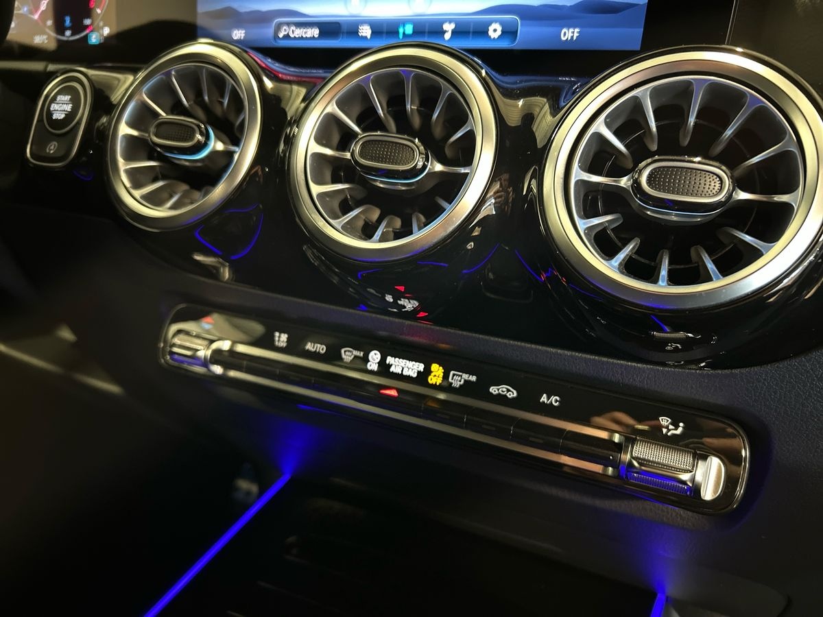 Mercedes GLA GLA 180 D AMG Line Advanced Plus 8G-DCT - 14