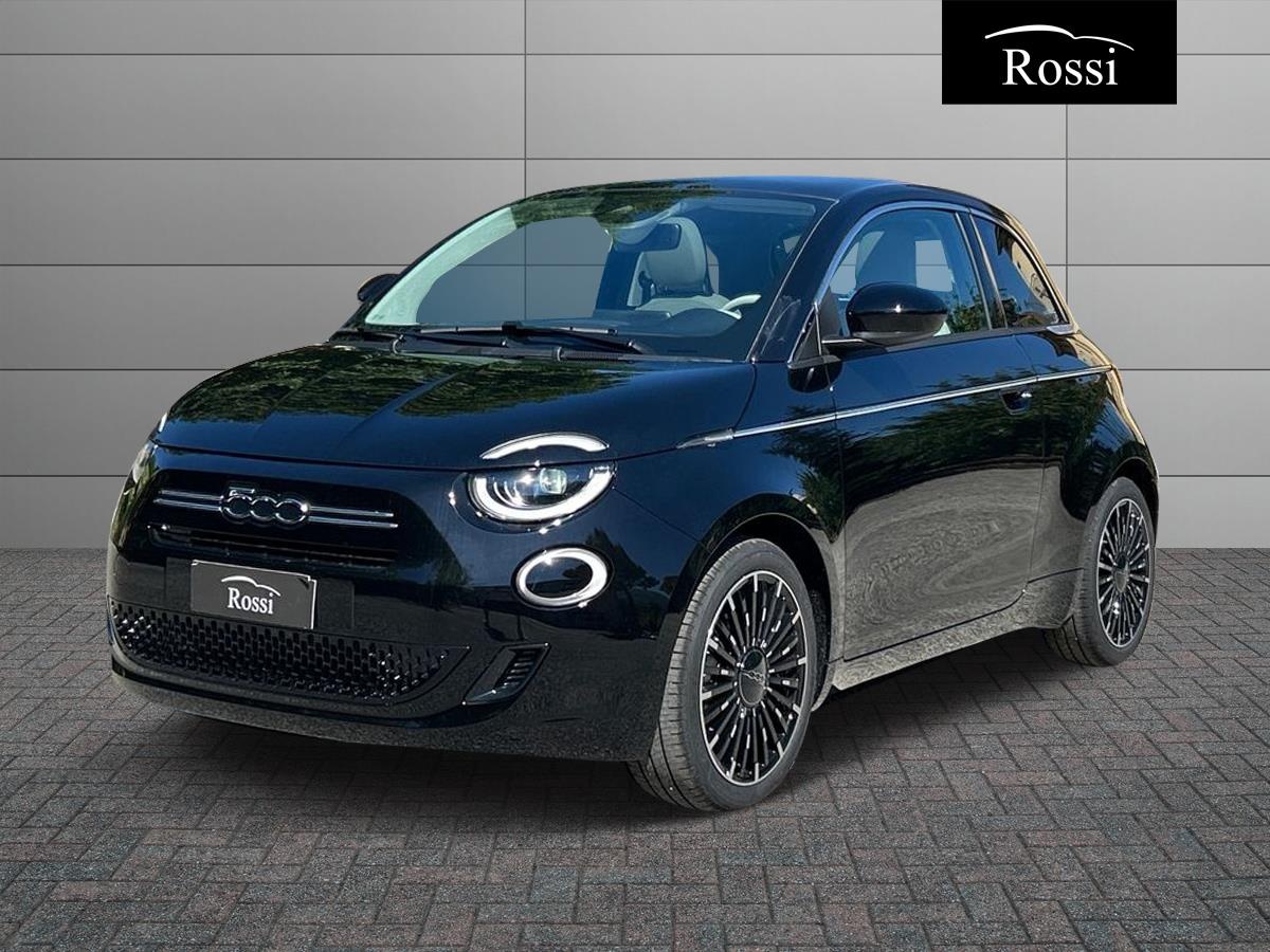 FIAT 500 Hybrid Berlina La Prima 1.0 Hybrid Berlina