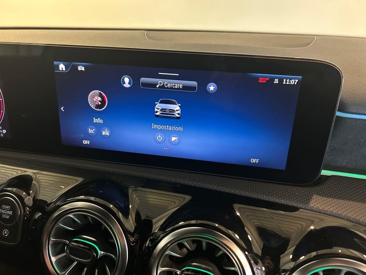 Mercedes  Classe A 180 D Advanced Plus AMG Line 8G-DCT - 12