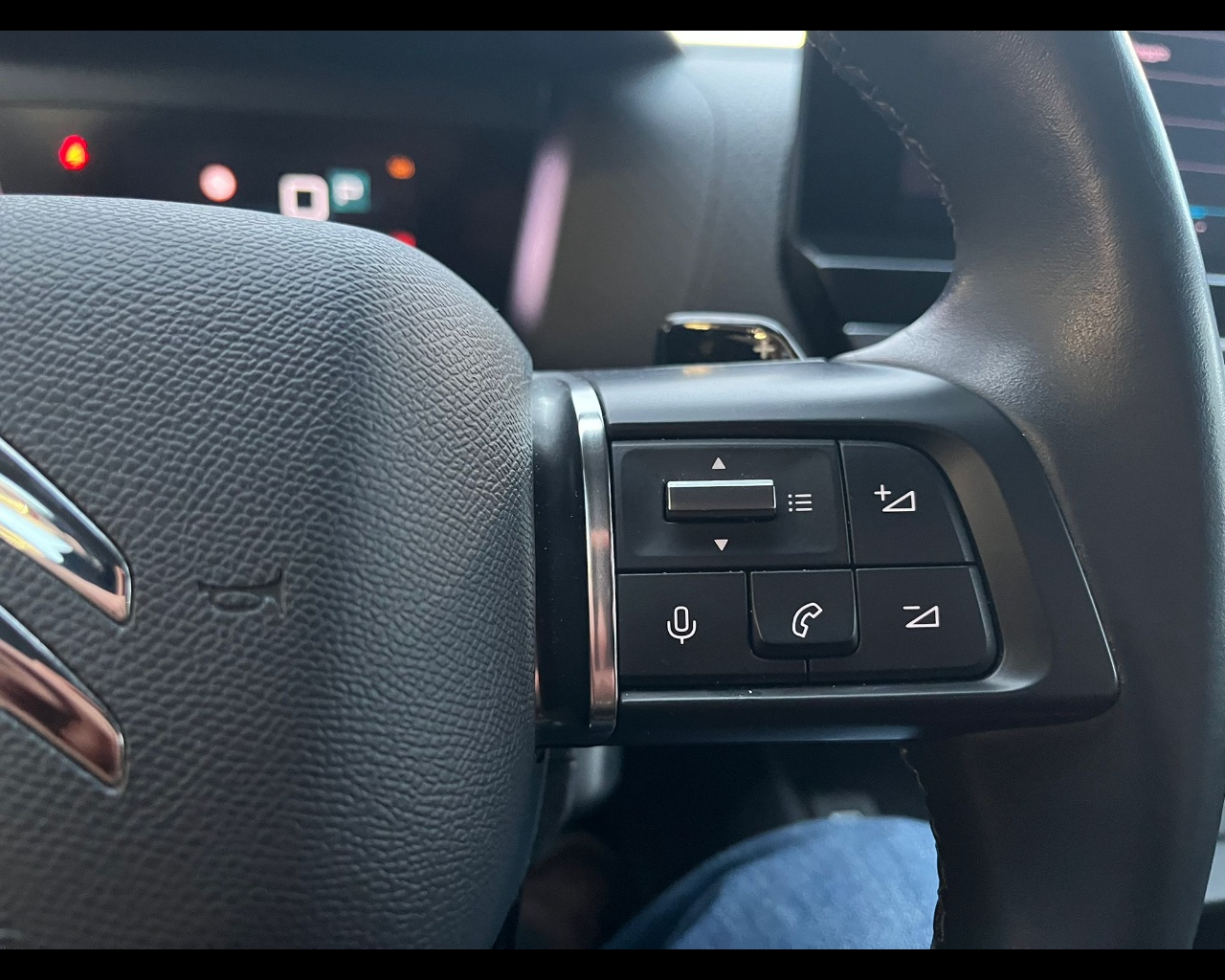 Foto CITROEN C4 1.2 puretech Shine s&s 130cv eat8