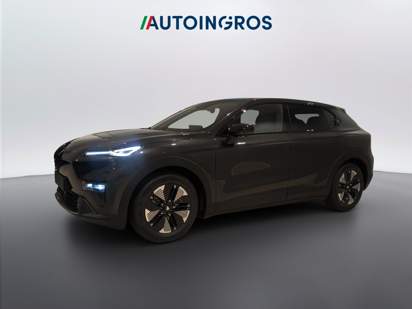 CHANGAN S05 S05 MAX FWD, 18 inch wheel, with Towbar, Pano Roof, Interior black