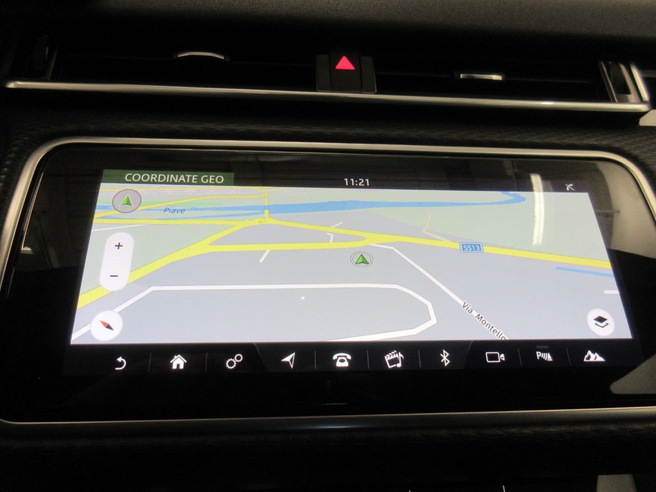 Land Rover Velar Velar 2.0 I4 240cv R-Dynamic SE 4WD Auto - 18