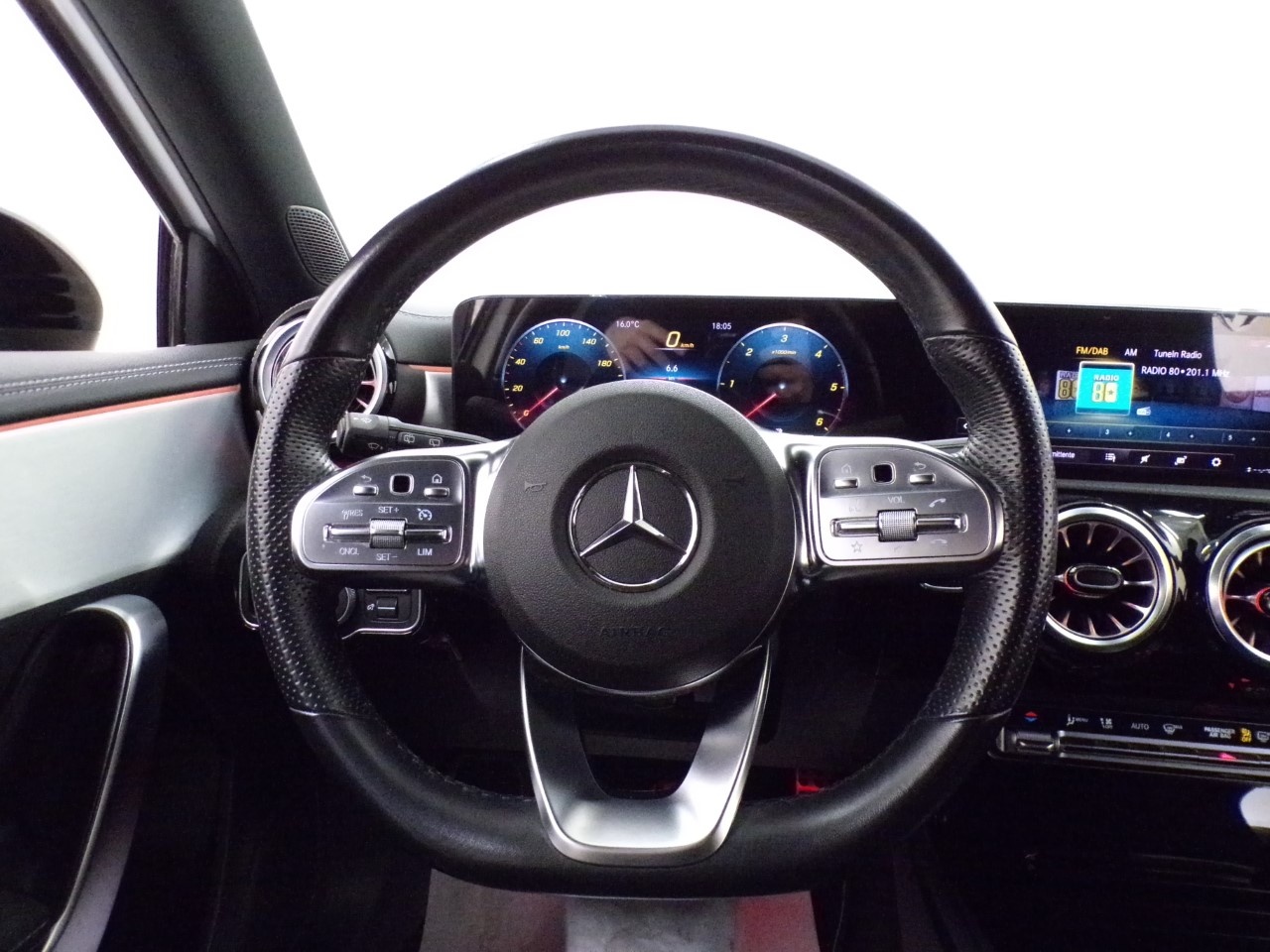 Mercedes Classe A Classe A 180 D Premium Night edition 8G-DCT - 14