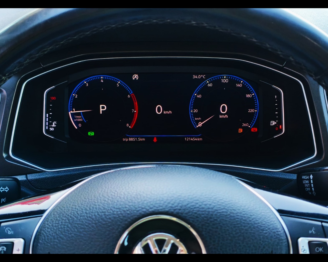 Foto VOLKSWAGEN T-Roc 1.5 tsi Style dsg