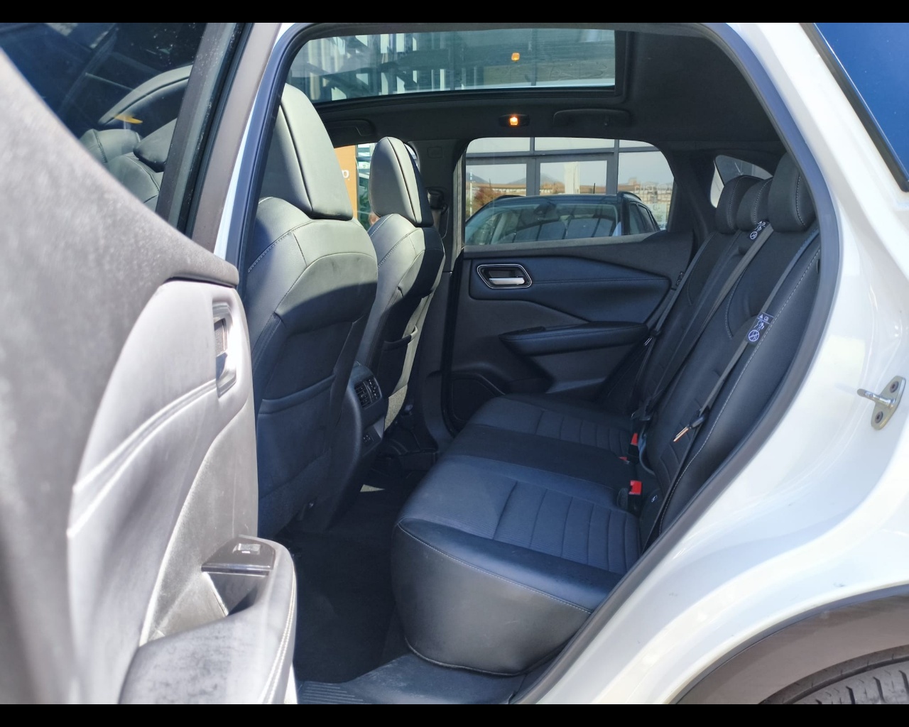 Foto NISSAN Qashqai 1.3 mhev Tekna 2wd 158cv xtronic