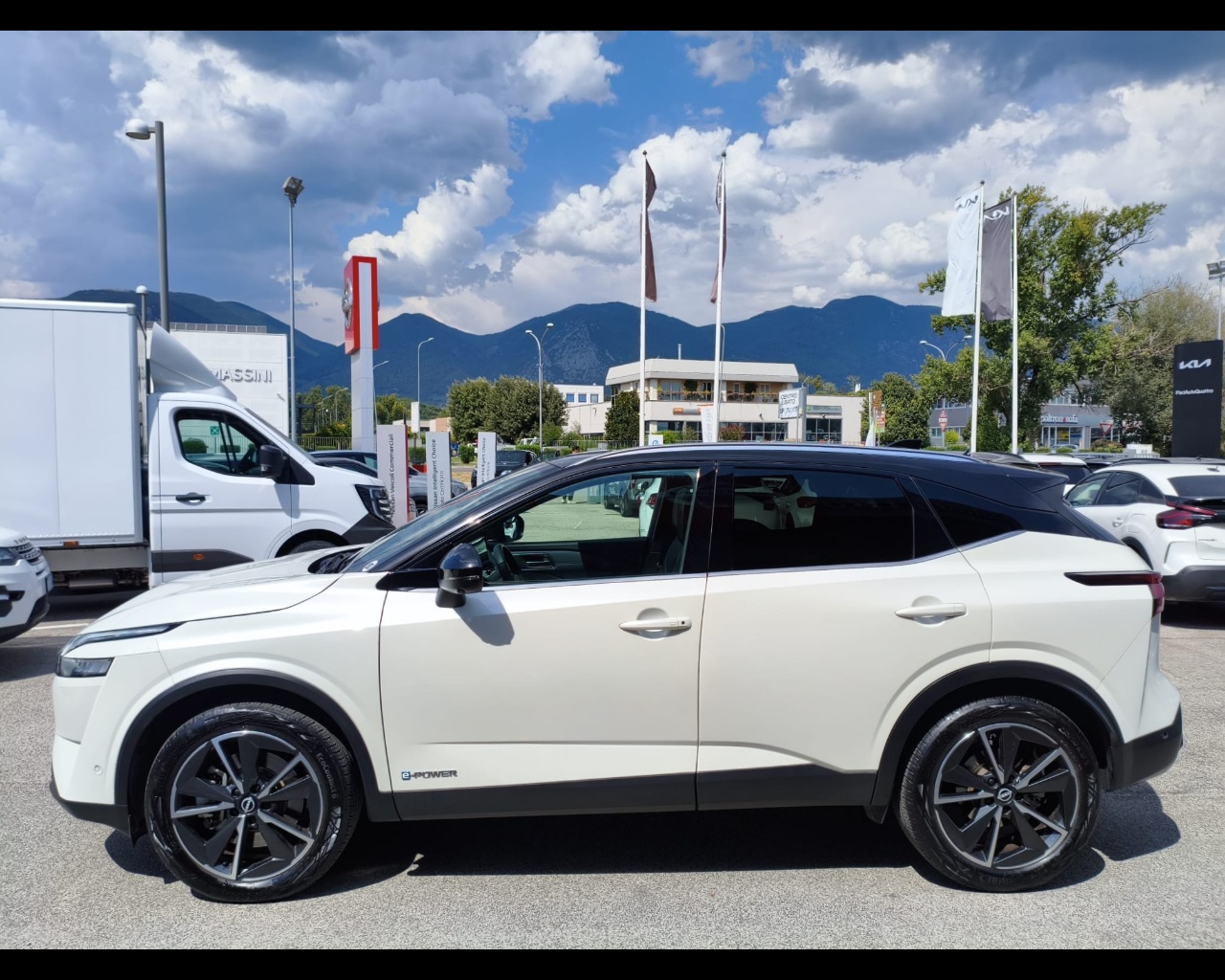 Foto NISSAN Qashqai 1.5 e-power Tekna 2wd