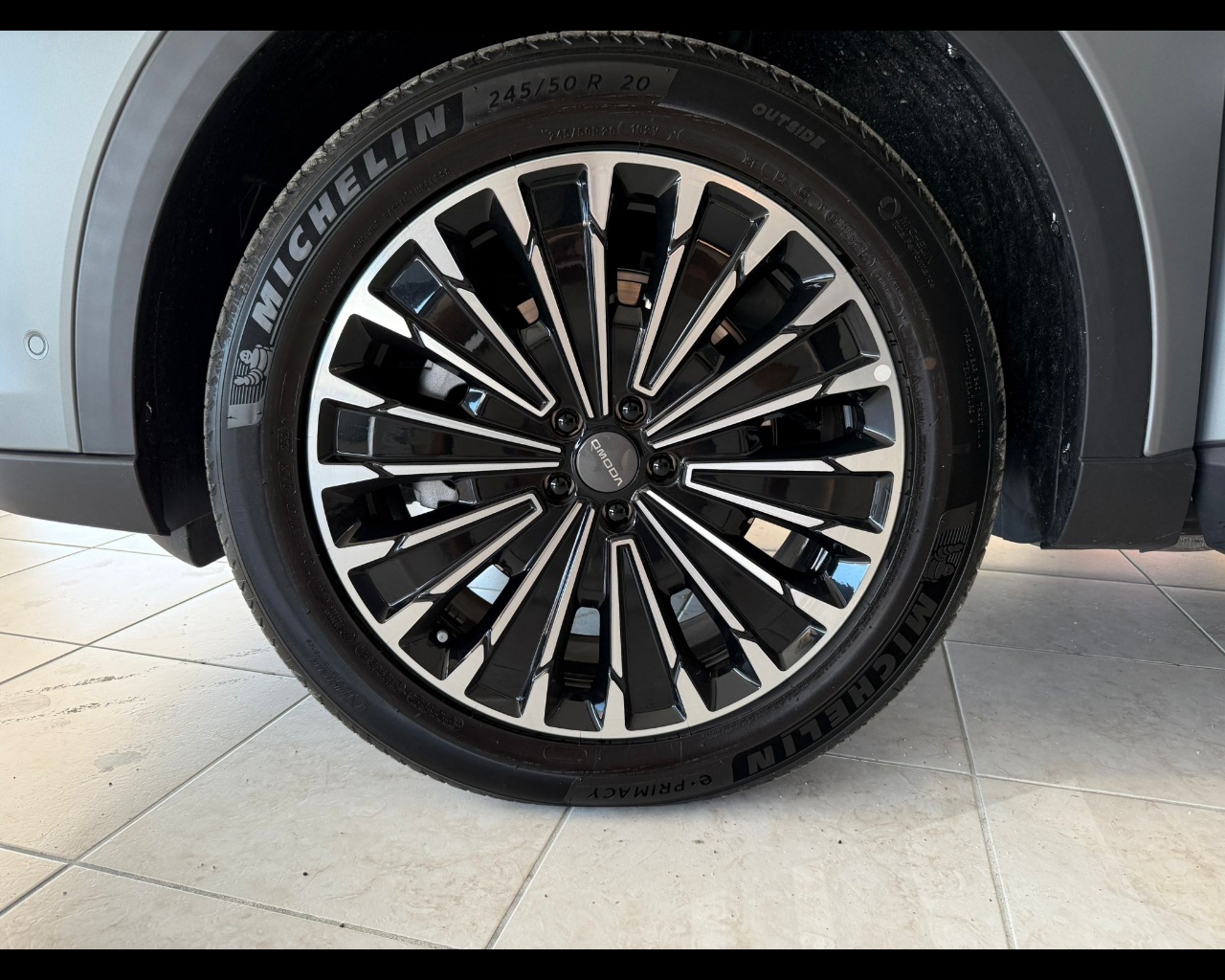 Foto OMO Omoda 9 1.5 tgdi phev i-awd