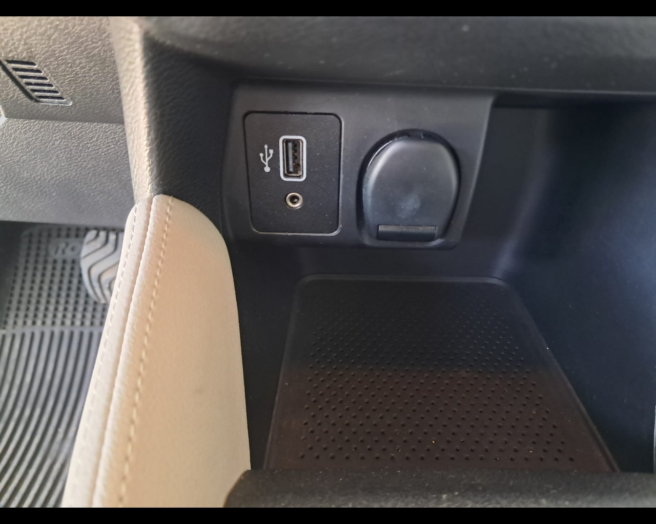 Foto NISSAN Micra 1.5 dci N-Sport 90cv