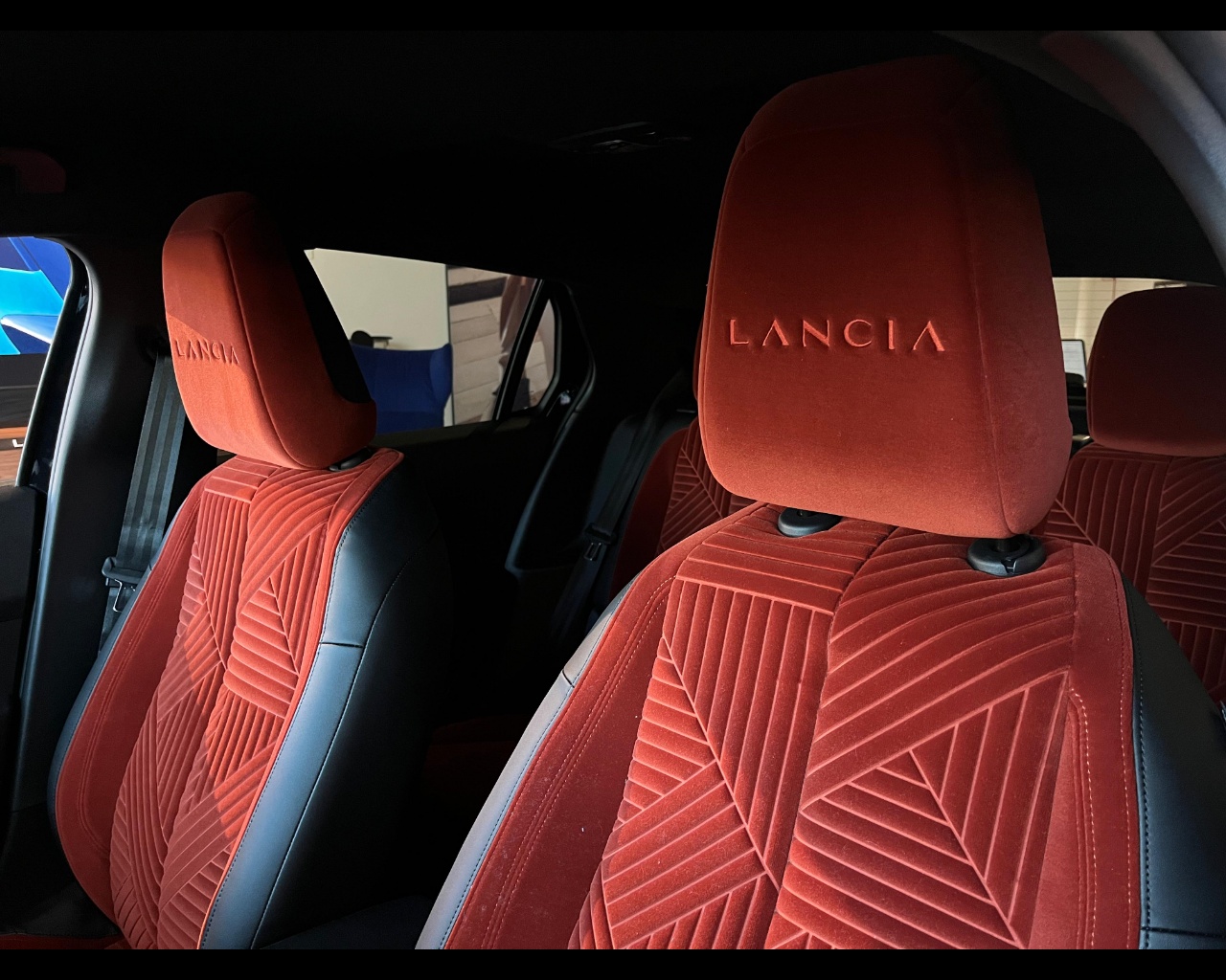 Foto LANCIA Nuova Ypsilon Ibrida Ypsilon Lx 1.2 100cv Ibrida