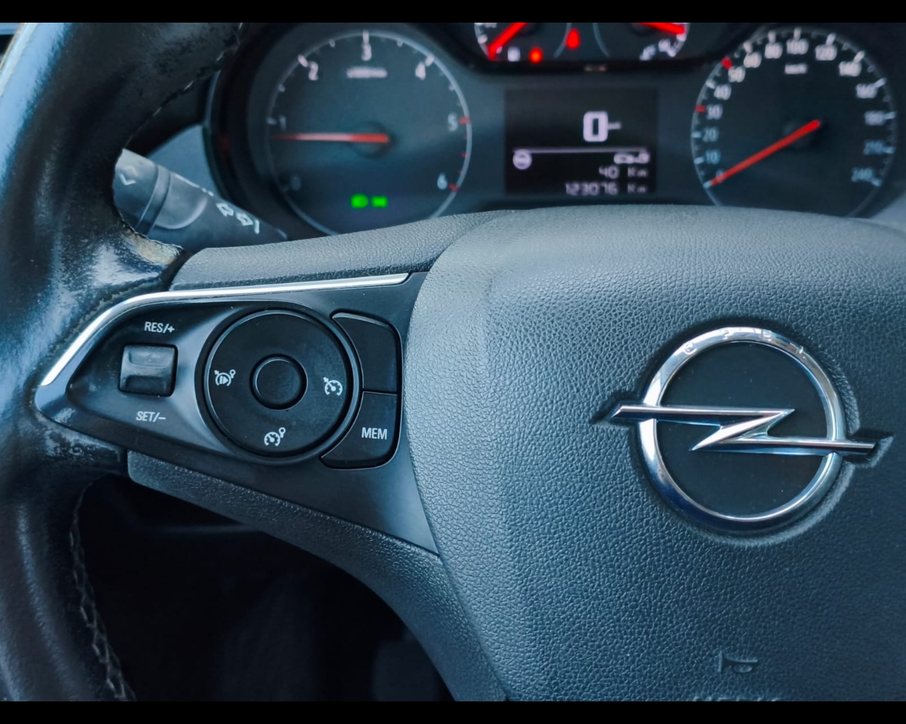 Foto OPEL Crossland X 1.5 ecotec Design Line s&s 102cv