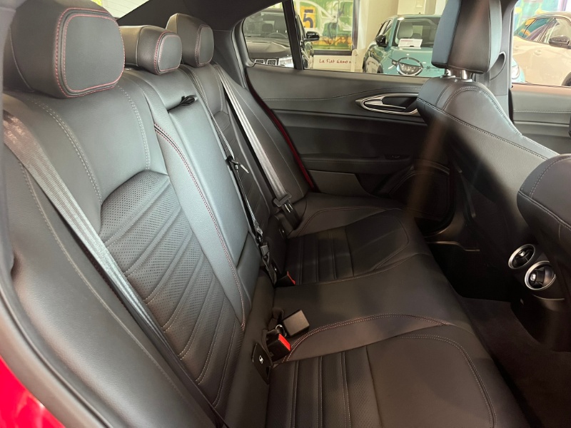 ALFA ROMEO – Giulia 2.0 Turbo 280 CV AT8 AWD Q4 Competizione