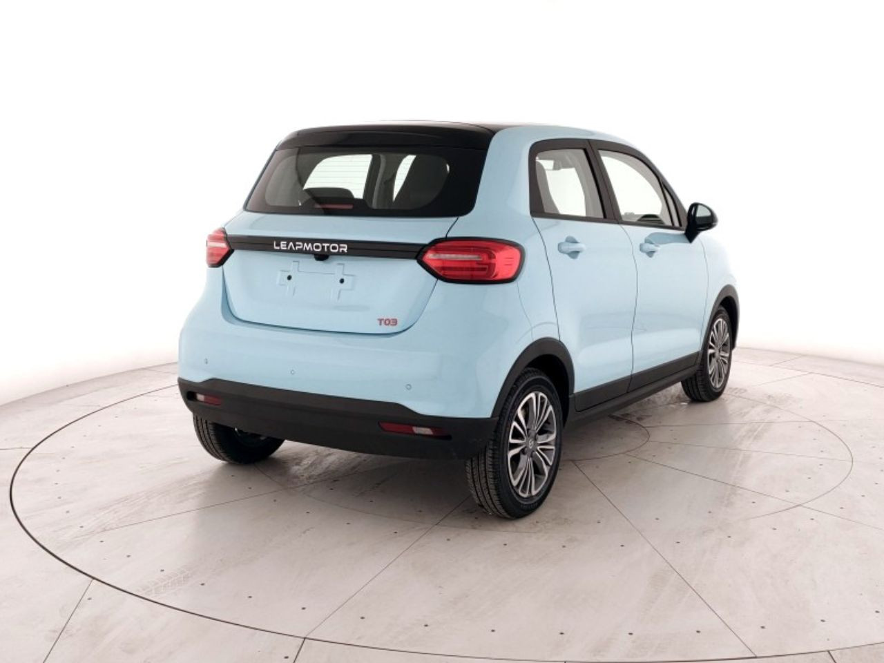 Leapmotor T03 Nuovo Elettrico T03 Porto Mantovano