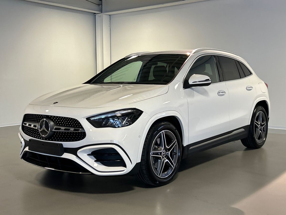 Mercedes GLA GLA 180 AMG Line Advanced Plus 7G-DCT